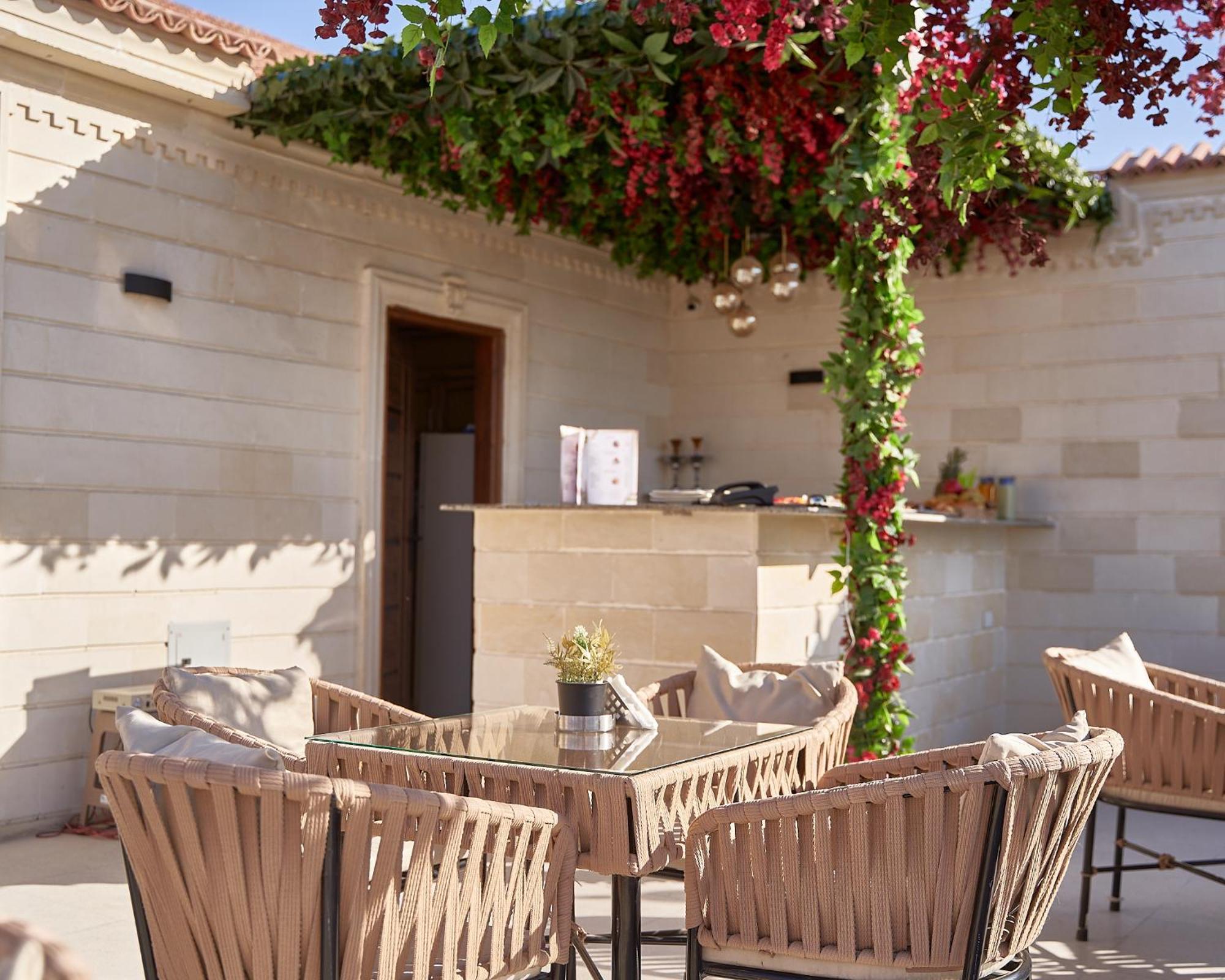 The Palace Pyramids Hotel Nazlet el-Sisi Exterior photo
