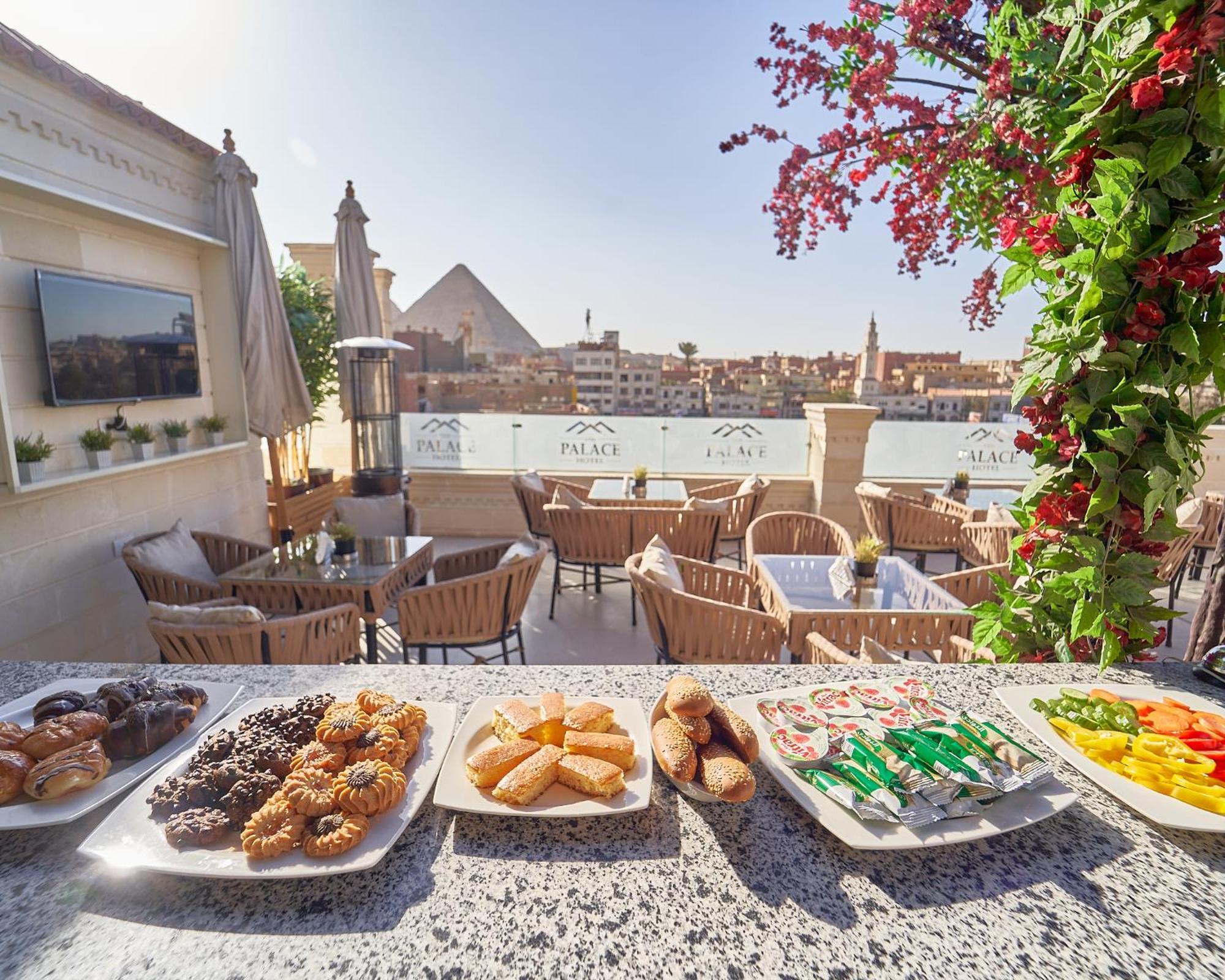 The Palace Pyramids Hotel Nazlet el-Sisi Exterior photo